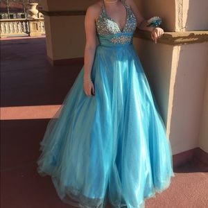 Mac Duggal Prom Dress